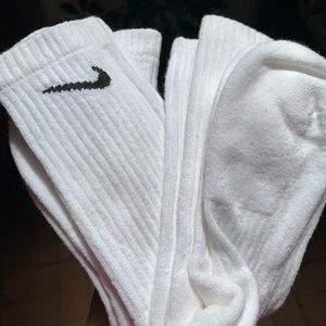 Brand New Nike Crew Socks white 3 pairs